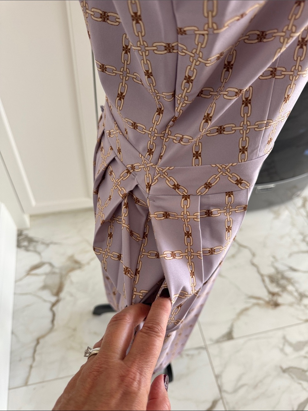 Tory Burch Lavender Sleeveless Collared Midi Dress with Gold Motif - Picture 5 of 6